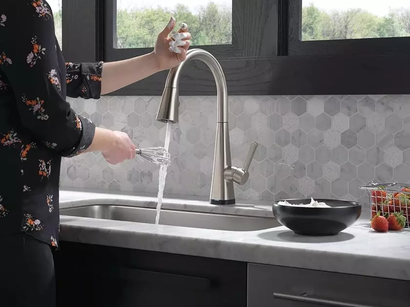 best touch kitchen faucets buying guide