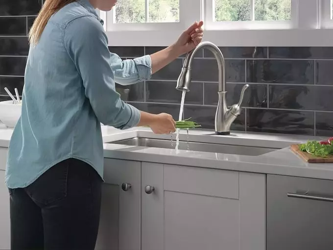 touch kitchen faucet advantages