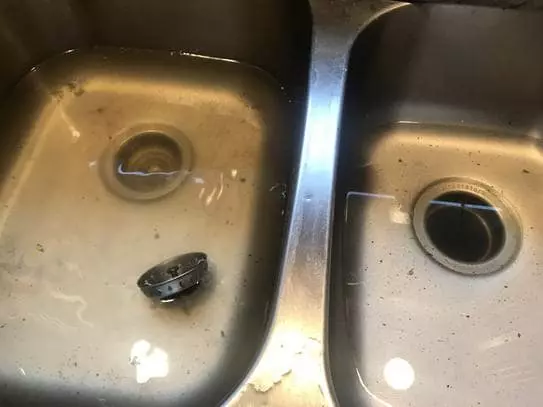 sink drain when garbage disposal on